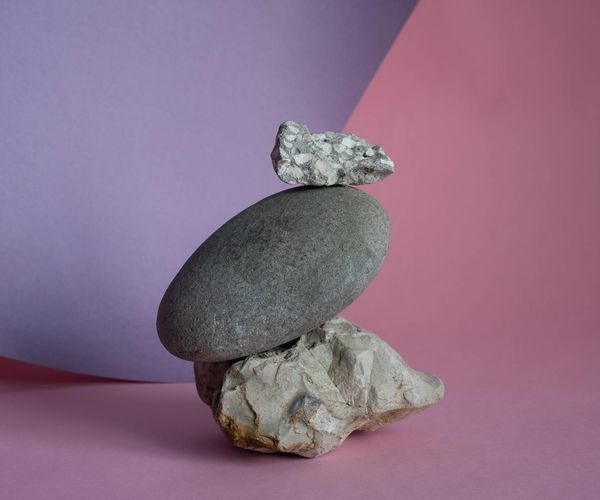 Symmetric light patterns suggesting mental clarity and balance